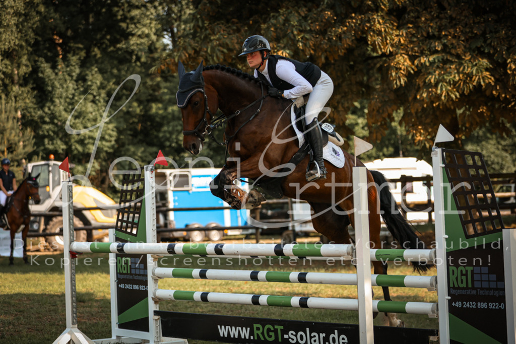 14.FrPfL00008 | Leoni Ertmer Photography - Realisiert mit Pictrs.com