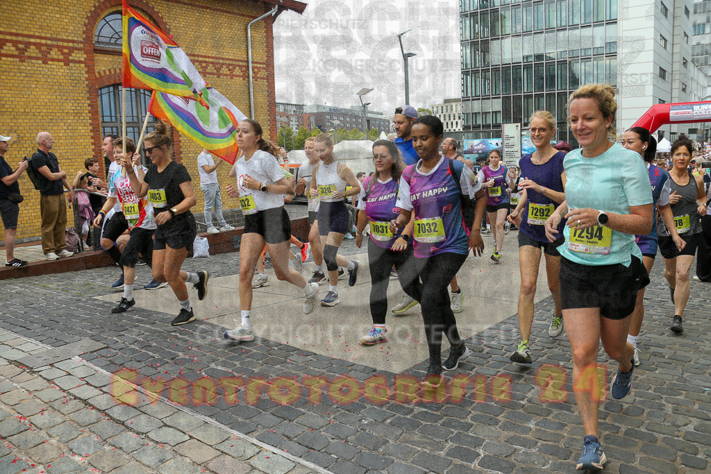 250920_1300_EX1_3773 | Sportfotografie im Rhein-Sieg Kreis, Köln, Bonn, NRW, Rheinland Pfalz, Hessen, etc. Unser Tätigkeitsfeld umfasst den Laufsport vom Volkslauf über den Marathon, Duathlon, Triathon bis zum Ultralauf wie Kölnpfad Ultra oder Schindertrail.