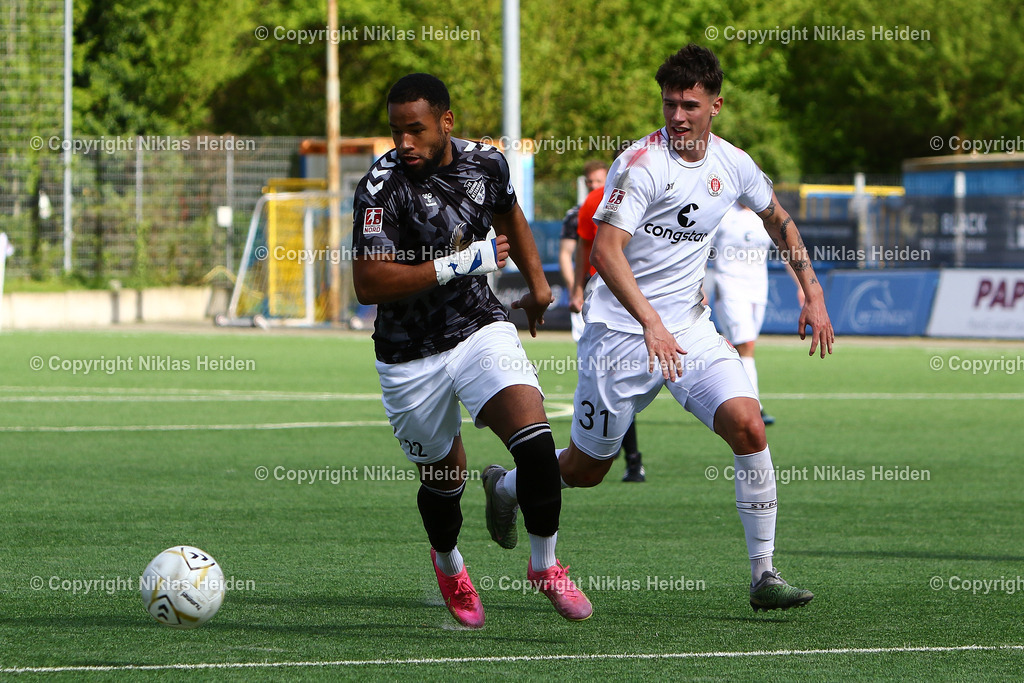 NH_Teutonia05_FCStPauliU23_RegionalligaNord_14042024 | #22 Jason Ekoue Tomety-Hemazro (Teutonia 05), #31 Emil Coster Joost Staugaard (FC St. Pauli U23)

Regionalliga Nord I 29. Spieltag I 14.04.2024