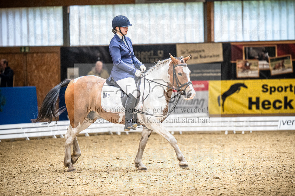 DOS_2266 | Entdecke hochwertige Reitturnierfotos von Foto Oger. Professionell, emotional und authentisch – jetzt Lieblingsmomente im Shop bestellen.Deutschlandweite Turnierfotografie. - Realisiert mit Pictrs.com