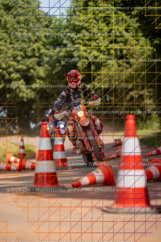Wolfshausen 4 Lauf -1692 | Sportfotografie von RO-Fotos: Motorsport, Motocross, Enduro, Laufveranstaltungen und Triathlon. Professionelle Fotos von Sportlern und Events. - Realisiert mit Pictrs.com