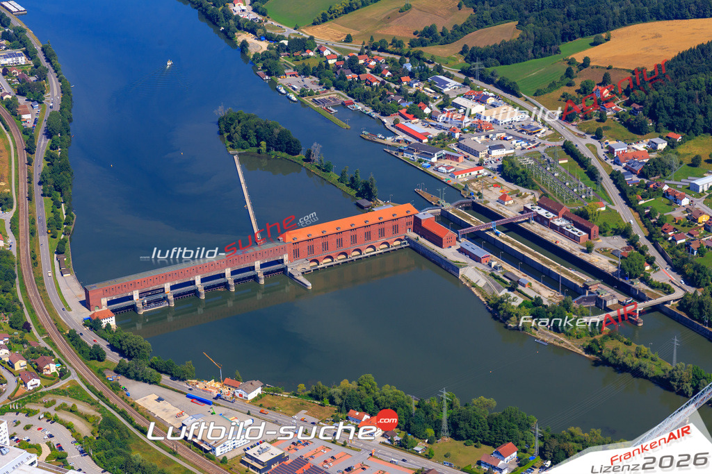 Die Luftaufnahme der Stadt Passau wurde 2017 vom Flugzeug heraus erstellt ( keine Drohne )- hohe Auflösung für beste Qualität