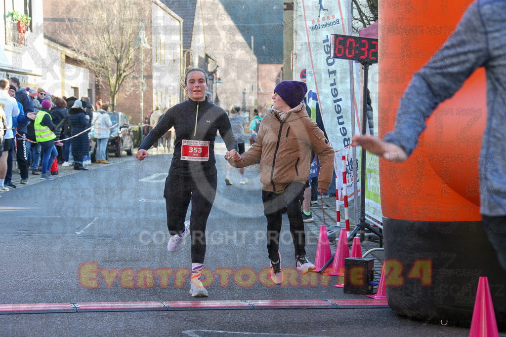 241201_1236_EX1_2880 | Sportfotografie im Rhein-Sieg Kreis, Köln, Bonn, NRW, Rheinland Pfalz, Hessen, etc. Unser Tätigkeitsfeld umfasst den Laufsport vom Volkslauf über den Marathon, Duathlon, Triathon bis zum Ultralauf wie Kölnpfad Ultra oder Schindertrail.