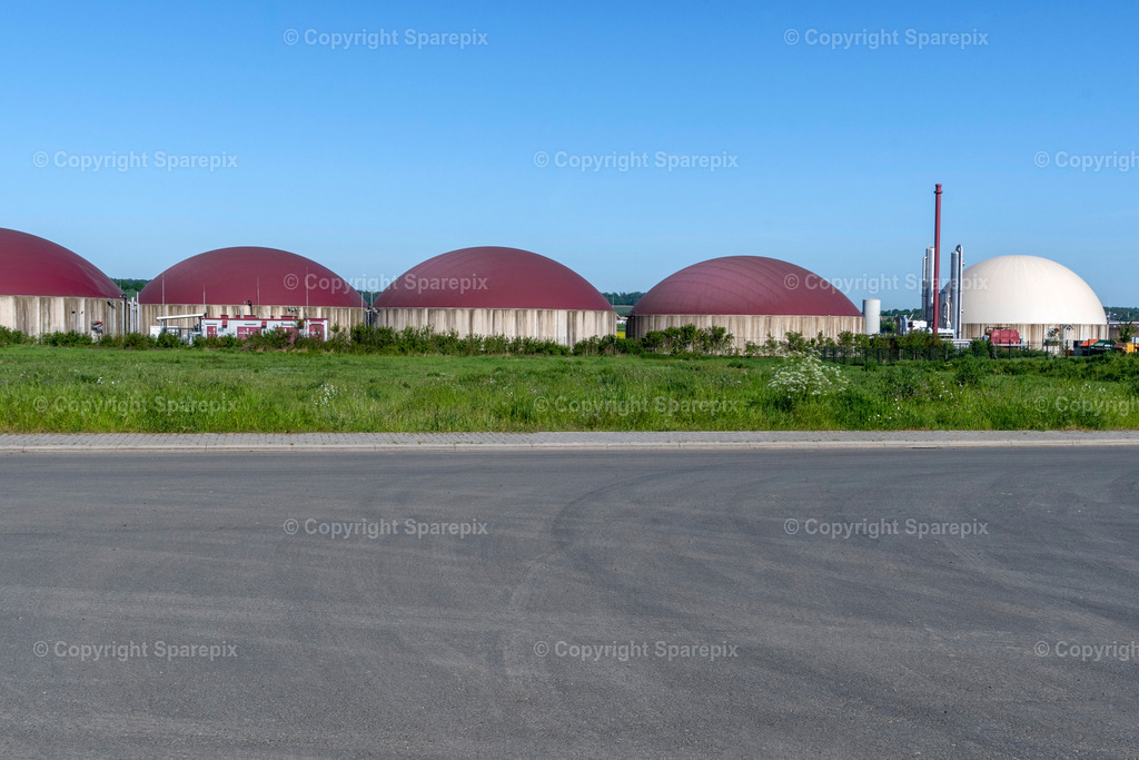 CAR_Agri_Biogas4 | Camera height 1,60m - light 5/45° - Realisiert mit Pictrs.com