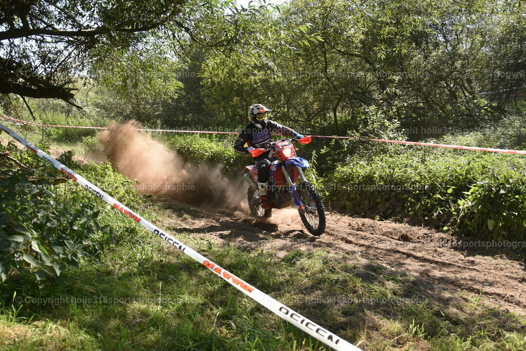 DSC_0254 | Sportfotografie , Motorsport, Motoross, Reitsport, Mointainbike, Enduro,
Landschaft , Outdoor, Eventfotografie, Landschaft, Bilder online bestellen - Realisiert mit Pictrs.com