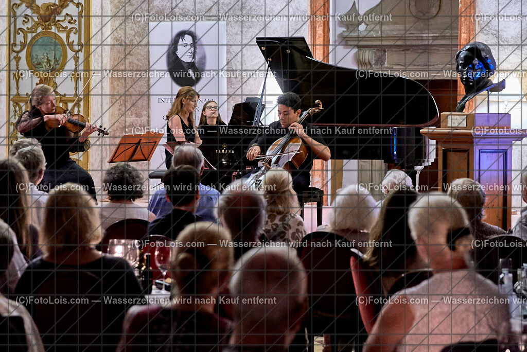 ALS7821_XXXX-Chopin-Festival_Nocturno_Winkel-Biermasz-Javorkai | (C)FotoLois.com, Alois Spandl. XXXX. Chopin-Festival in der Kartause Gaming, 'NOCTURNO' - nächtliches Konzert bei Kerzenlicht in der Barockbibliothek, Sa 17. August 2024.