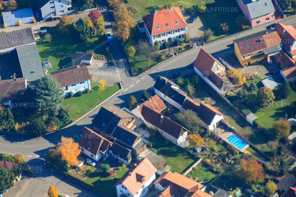 Luftbild: Friedenstr in Hagenbach im Bundesland Rheinland-Pfalz in Deutschland. Foto: IMG_35340.jpg vom 31.10.2010 durch Werner Riehm/FLY-FOTO.de