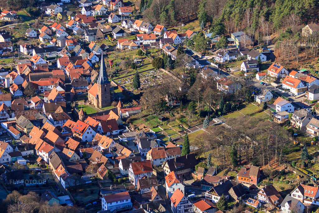 Luftbild: St. Martin Simultankirche in Dörrenbach im Bundesland Rheinland-Pfalz in Deutschland. Foto: IMG_48340.jpg vom 11.12.2011 durch Werner Riehm/FLY-FOTO.deDekanat Bad Bergzabern