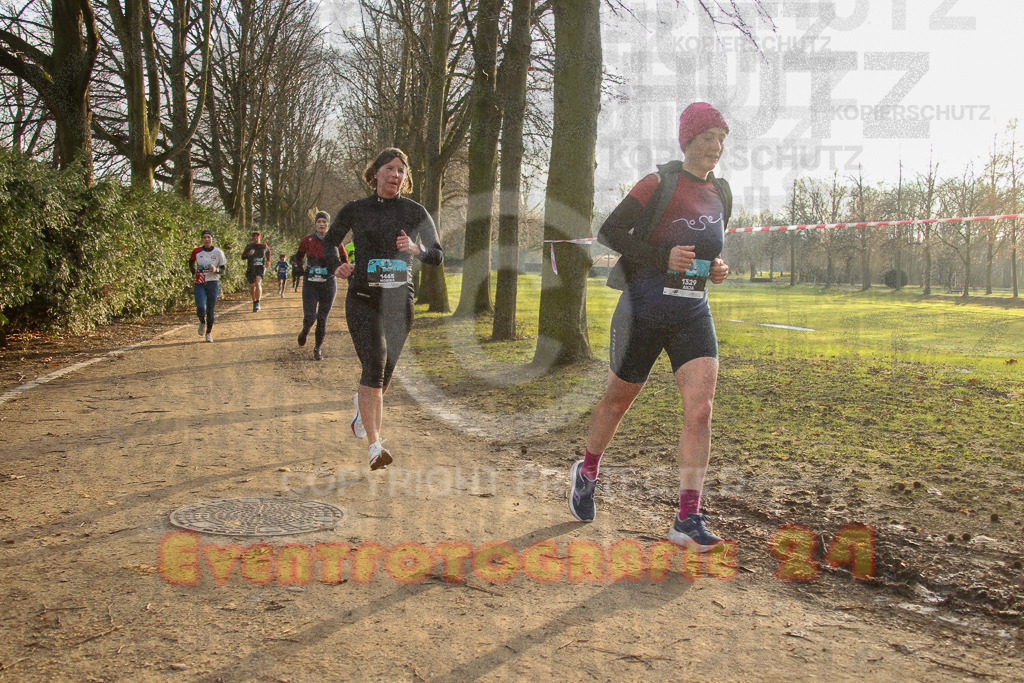 241231_1017_EV4_3692 | Sportfotografie im Rhein-Sieg Kreis, Köln, Bonn, NRW, Rheinland Pfalz, Hessen, etc. Unser Tätigkeitsfeld umfasst den Laufsport vom Volkslauf über den Marathon, Duathlon, Triathon bis zum Ultralauf wie Kölnpfad Ultra oder Schindertrail.