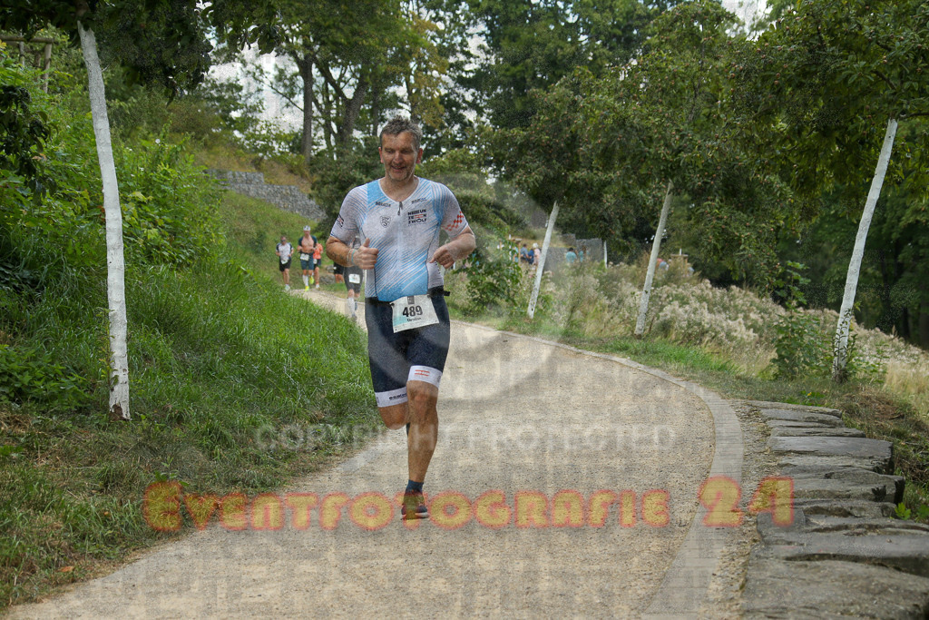 250824_1400_EX1_4589 | Sportfotografie im Rhein-Sieg Kreis, Köln, Bonn, NRW, Rheinland Pfalz, Hessen, etc. Unser Tätigkeitsfeld umfasst den Laufsport vom Volkslauf über den Marathon, Duathlon, Triathon bis zum Ultralauf wie Kölnpfad Ultra oder Schindertrail.