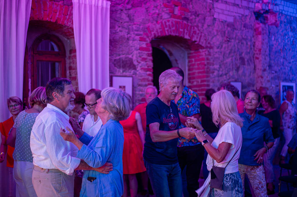 Habana Tradicional | Habana Tradicional im Forte Belvedere Leisnig zum Festival Hallo Leisnig 2022. - Realisiert mit Pictrs.com