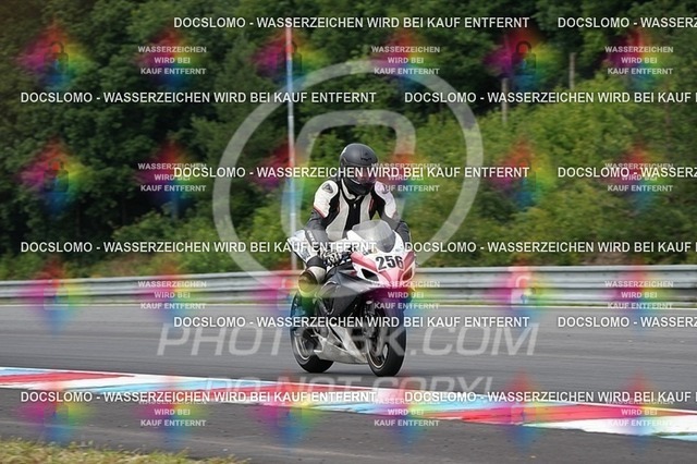 2025_08_03_PBK_32059 | Sportfotografie; SlowMotion; Video; Rennstrecke; Hafeneger; RSE; Speer; Trackday; Motorsportarena; Hockenheimring; Brno; Most; Barcelona; Valencia, Benny; Kaetzmer;
