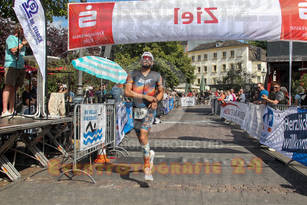 250824_1435_EV4_1962 | Sportfotografie im Rhein-Sieg Kreis, Köln, Bonn, NRW, Rheinland Pfalz, Hessen, etc. Unser Tätigkeitsfeld umfasst den Laufsport vom Volkslauf über den Marathon, Duathlon, Triathon bis zum Ultralauf wie Kölnpfad Ultra oder Schindertrail.