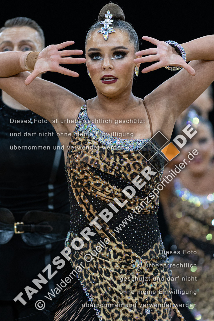 20230226-13192 | Hier finden Sie Tanz Bilder vom Latein und Standard Formationen tanzen. Sportbilder vom Tanzsport. Schöne Fotos und von Weltmeisterschaft, Europameisterschaft, Bundesliga, Regionalliga, Oberliga und Landesliga sowie von GOC Stuttgart, DanceComp, WM Bremen