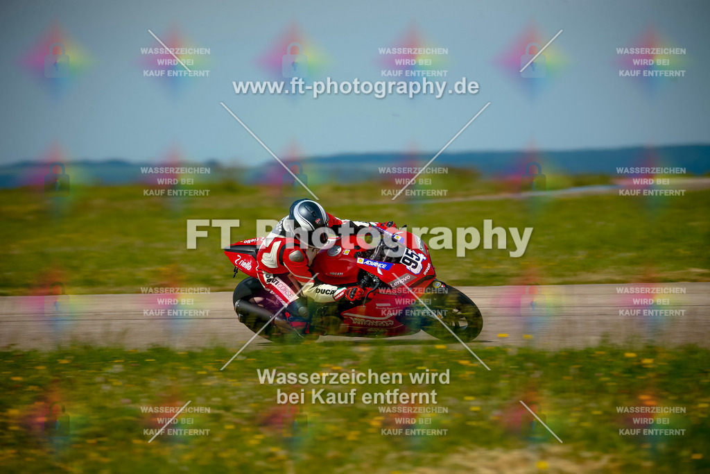 _MOT1051 | Hier findet Ihr Bilder von Touristenfahrten auf der Nürburgring Nordschleife oder von anderen Veranstaltungen die ich besucht habe. Viel Spass beim Durch Schauen 