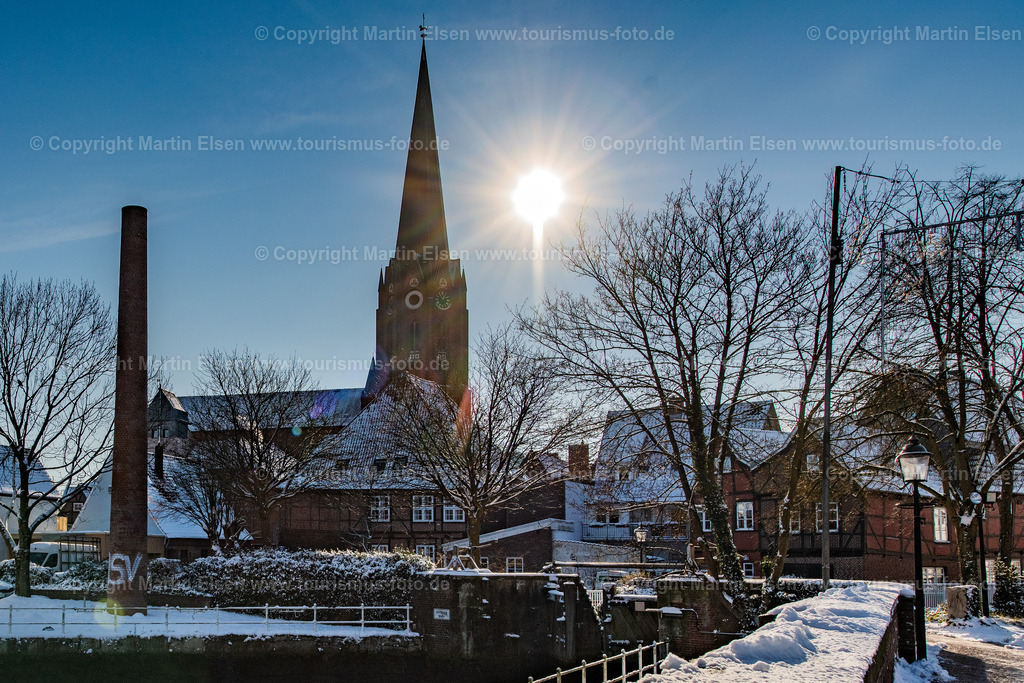 Buxtehude Kirche Winter Schnee_ELS_0830300121 | Fotos aus den Touristenorten aus Norddeutschland. - Realisiert mit Pictrs.com