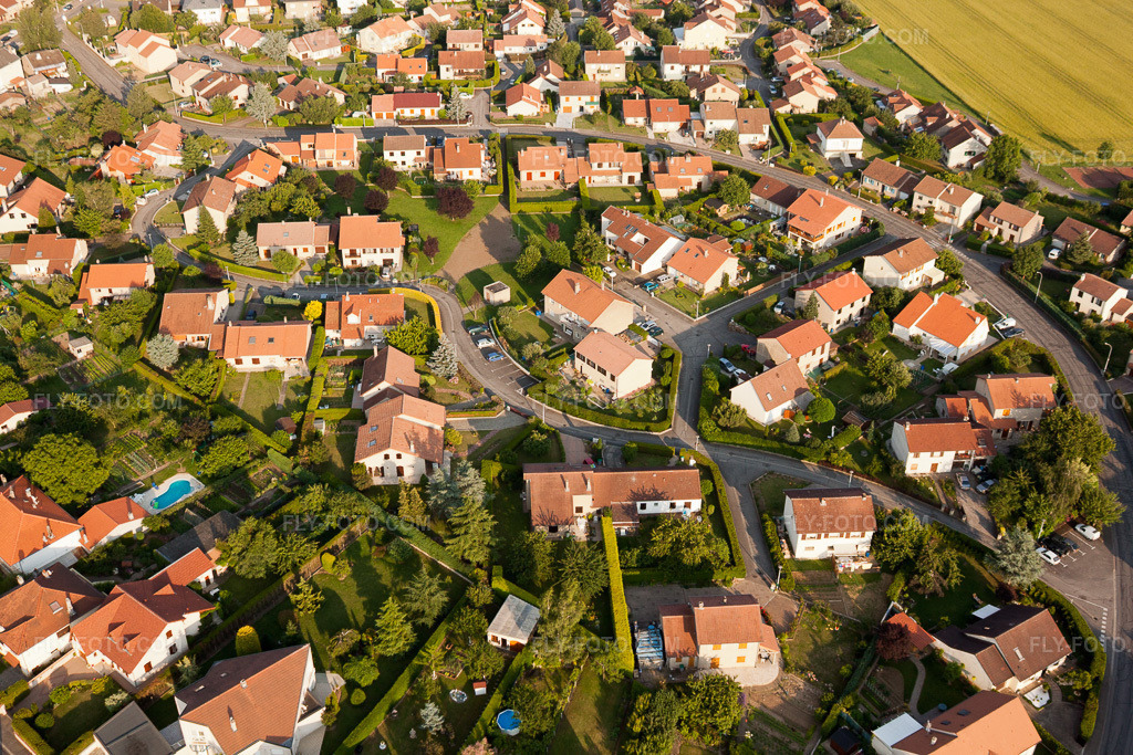 Aerial view: View of the town in Manom in the state Moselle, France.Photo: IMG_29521.jpg taken on 06/26/2010 by Werner Riehm/FLY-FOTO.comResolution of the original: 4752 x 3168 px
