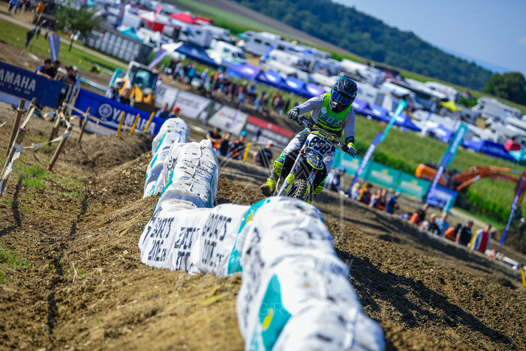 MX1 (143) | Paeschuphoto Shop - Wer nicht sucht der auch nicht findet.Ob Motocrossbilder oder von einem besuchtem Spiel, Hauptsache Action. - Realisiert mit Pictrs.com