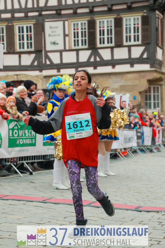 Stadtwerke Jugendlauf 1700m | 3 Koenigslauf 2023 - Realisiert mit Pictrs.com