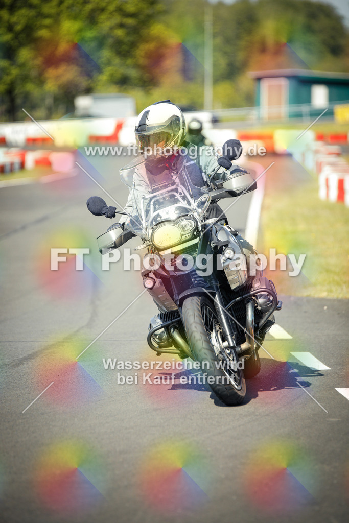 OBK_Mai_Justin_Uwe-10447 | Hier findet Ihr Bilder von Touristenfahrten auf der Nürburgring Nordschleife oder von anderen Veranstaltungen die ich besucht habe. Viel Spass beim Durch Schauen 
