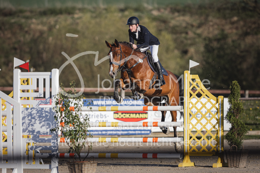 220416_6_M-Spr-604 | Frühlingsfest der Pferde
Herford
16.April 2022
Springprüfung Kl.M* geschlossen
