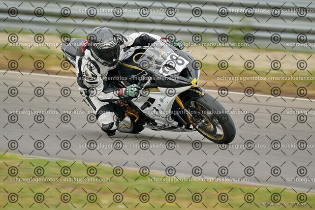 25bt05-0269 | markuskiefer.com - Realisiert mit Pictrs.com