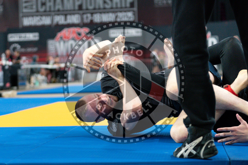 20250517PBB2243 | Athletes compete during the first day of the ADCC Amateur World Championship on May 15, 2025 in Warsaw, Poland. © Chiara Dazi / photoblackbelt