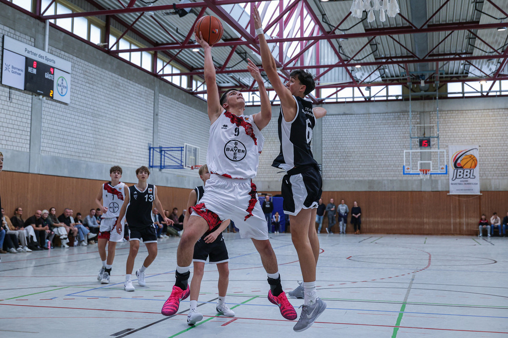 JBBL BAYER GIANTS vs Team BonnKöln RAG-18 | Fotos von Basketballspielen aus dem Raum NRW fotografiert von Gero Mueller-Laschet und Daniel Schaefer - Realisiert mit Pictrs.com