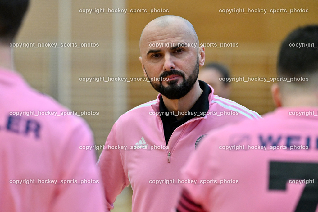 Carinthia Flamengo Futsal Club vs. Dynamo Triestingtal | Asisstentcoach Flamengo Futsal Elvis Vrbic, Carinthia Flamengo Futsal Club vs. Dynamo Triestingtal, Carinthia Flamengo Futsal Club vs. Dynamo Triestingtal am 29.12.2024 in Villach (Ballspielhalle St. Martin), Austria, (Photo by Bernd Stefan)