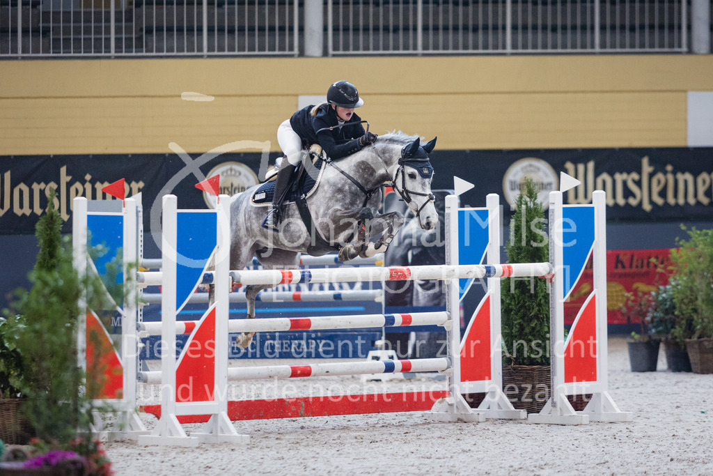 230212_Warstein_Pony-M-209 | Deine schönsten Turniermomente als professionelle Fotos! Entdecke hochwertige Pferdesport-Fotografie im Online-Shop. Jetzt Fotos finden & bestellen!