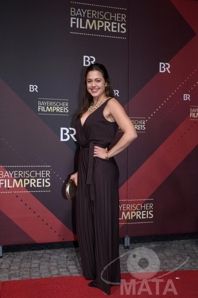 _DWI4997 | Katharina Scheuba bei der Verleihung des 47. Bayerischen Filmpreises 2026  im Prinzregententheater. München, Deutschland. Der Bayerische Filmpreis wird seit 1979 von der Bayerischen Staatsregierung verliehen, um die Bedeutung des Kinofilms als Kulturgut herauszustellen - Realisiert mit Pictrs.com