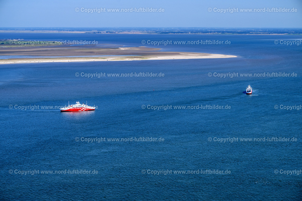 Sylt_List_Sylt_Fähren_FRS_Römö_ELS_6589130825 | LIST 13.08.2025 Begegnung beider- Schiffe der FRS Syltfähre zwischen in List und Römö auf Sylt im Bundesland Schleswig-Holstein, Deutschland. // Encounter of both ships of the FRS Sylt ferry between in List and Romo on Sylt in the state Schleswig-Holstein, Germany. Foto: Martin Elsen