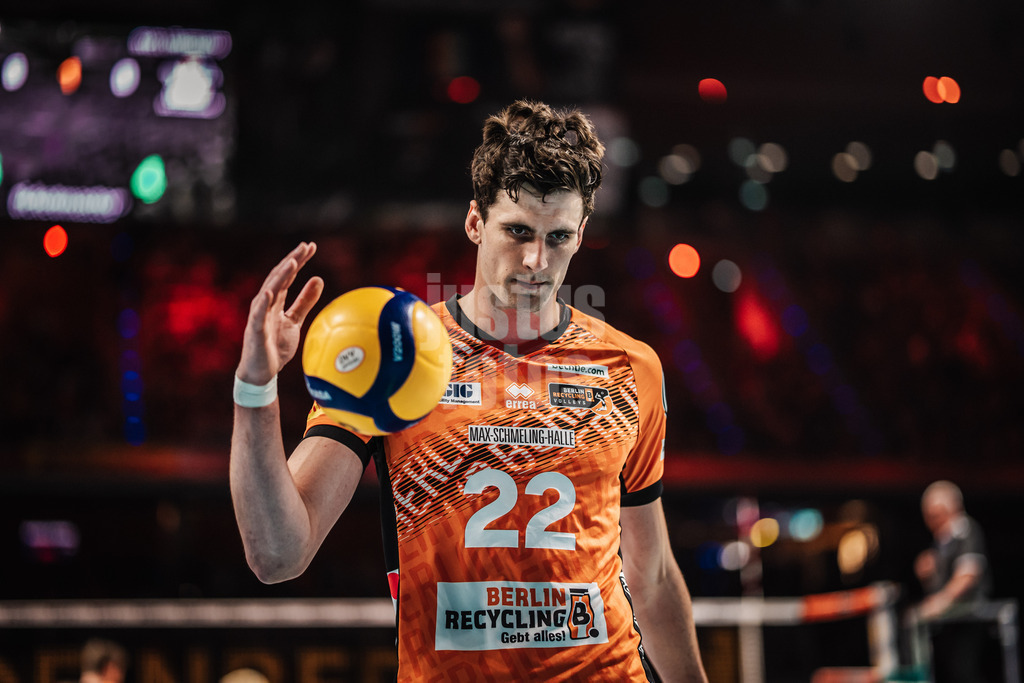 Volleyball | Herren | Saison 2024/2025 | 1. Volleyball Bundesliga Männer | Finale | BERLIN RECYCLING Volleys vs. SVG Lüneburg | 03.05.2025 | Jake Hanes (#22, Berlin Recycling Volleys)