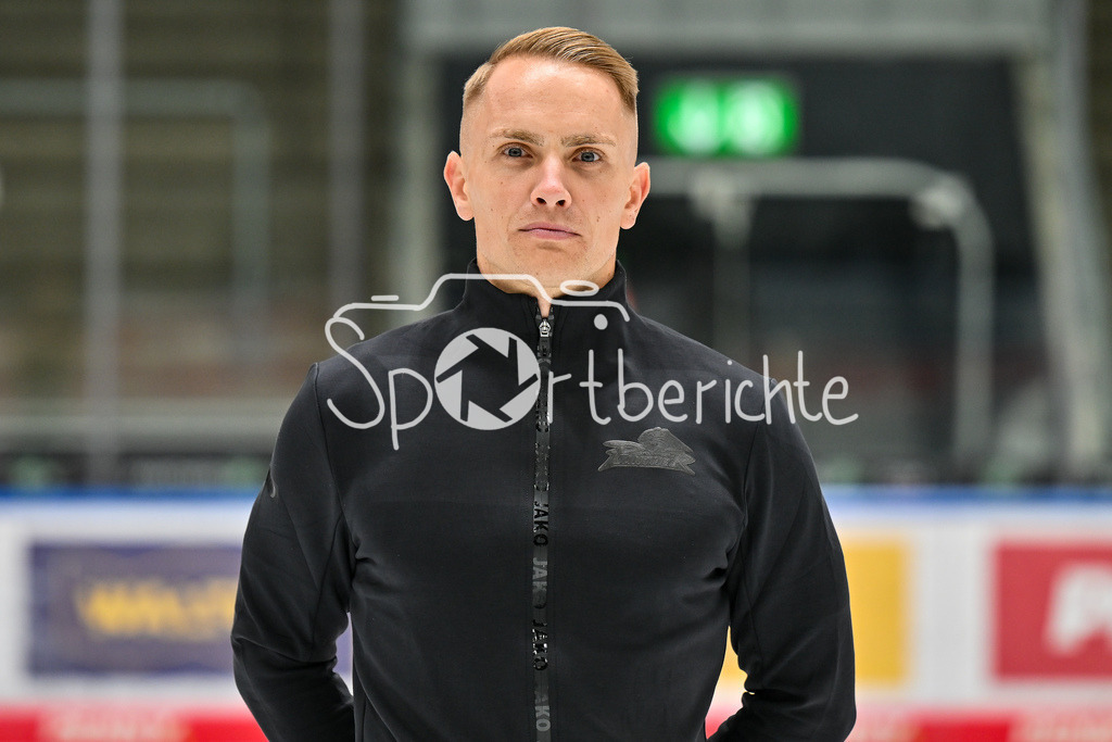 Augsburger Panther 2025/26 | im Bild Markus KELLER Teammanager / Einzelfoto / Freisteller / Media Day Augsburger Panther: Curt-Frenzel Stadion am 06.08.2025