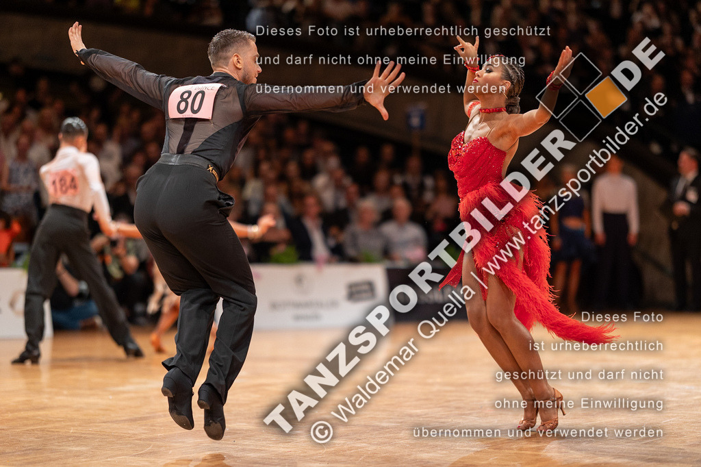 20230812-13668 | Hier finden Sie Tanz Bilder vom Latein und Standard Formationen tanzen. Sportbilder vom Tanzsport. Schöne Fotos und von Weltmeisterschaft, Europameisterschaft, Bundesliga, Regionalliga, Oberliga und Landesliga sowie von GOC Stuttgart, DanceComp, WM Bremen