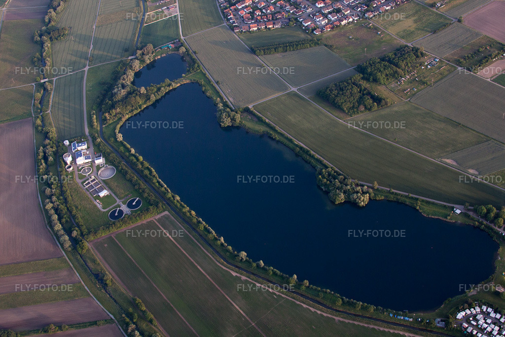 Luftbild: Freizeitzentrum der St Leoner Wasser-Ski-Seilbahn GmbH auf dem St.Leoner See in Sankt Leon-Rot im Ortsteil Sankt Leon in St. Leon-Rot im Bundesland Baden-Württemberg in Deutschland. Foto: IMG_66429.jpg vom 30.05.2014 durch Werner Riehm/FLY-FOTO.de