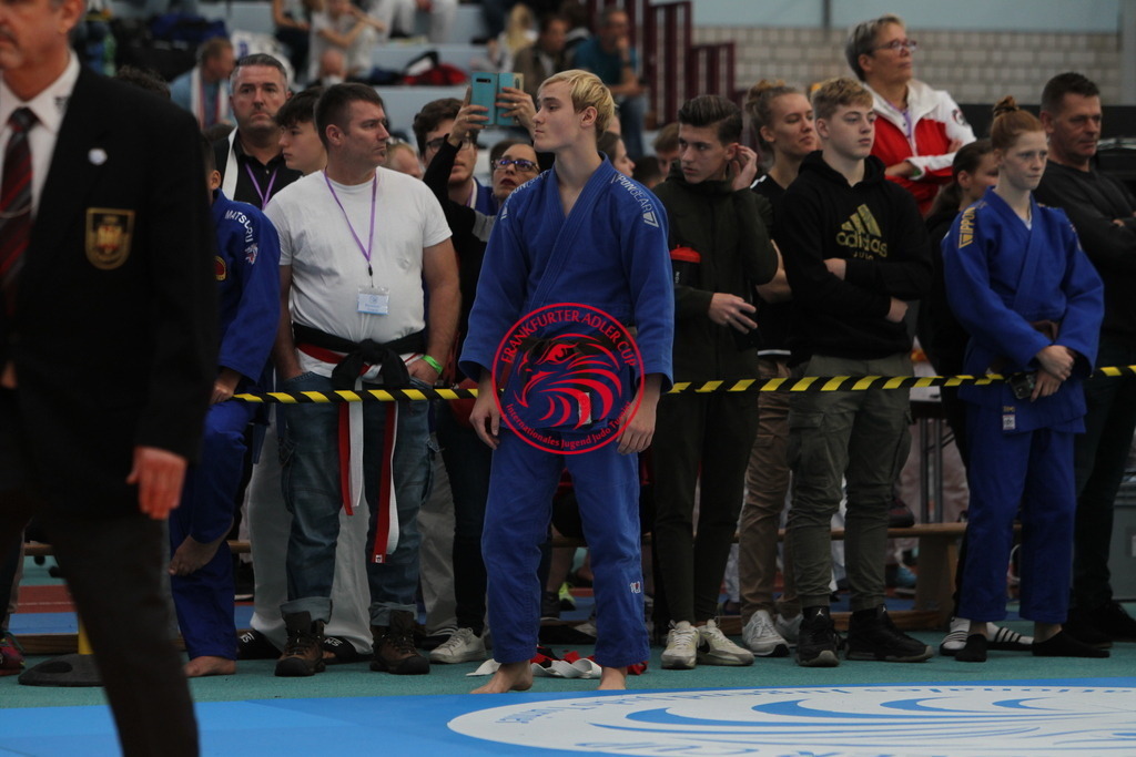 JT6F9659 | Fotos vom Adler Cup - Pictures from Adler Cup

Hier findet Ihr alle Eindrücke und großen Momente der Adler Cup Wochenenden. Here you will find all impressions and great moments of the Adler Cup weekends. - Realisiert mit Pictrs.com