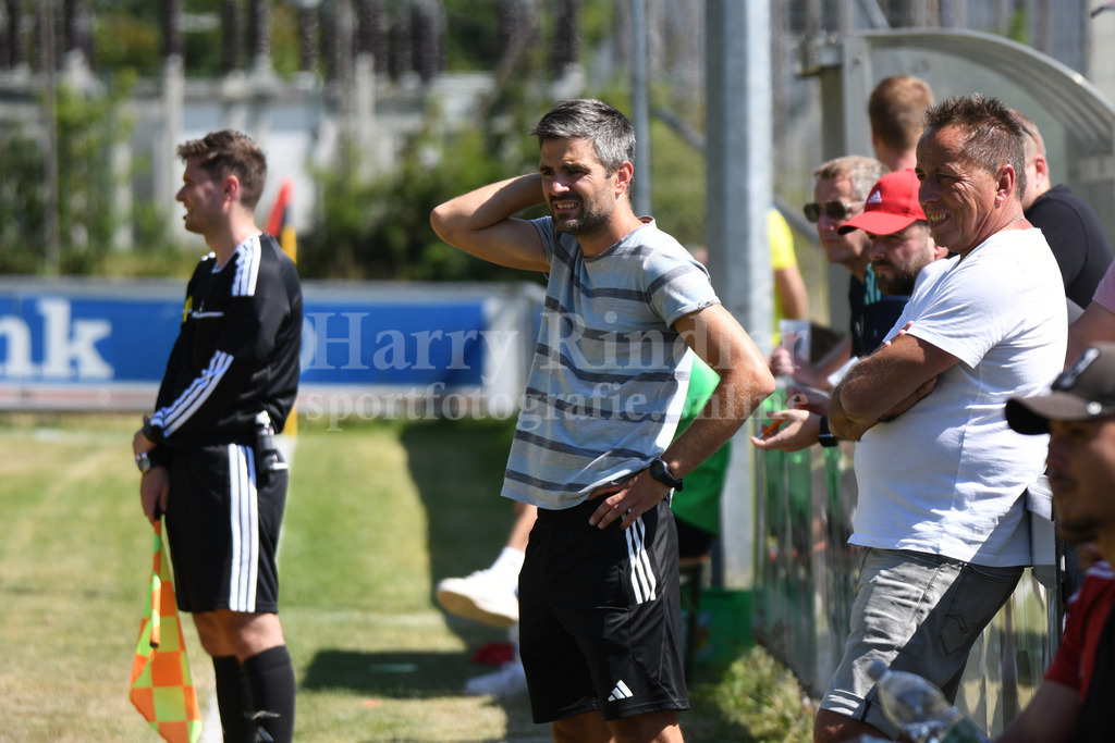 TSV Seebach : TSV Bad Abbach | Andreas Kölbl (Trainer TSV Seebach) - Realisiert mit Pictrs.com
