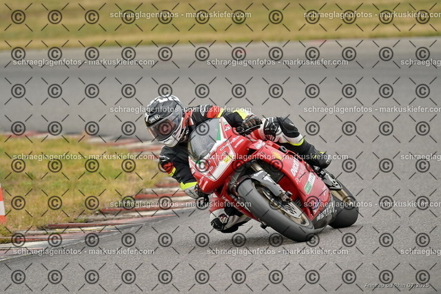 25bt05-1473 | markuskiefer.com - Realisiert mit Pictrs.com