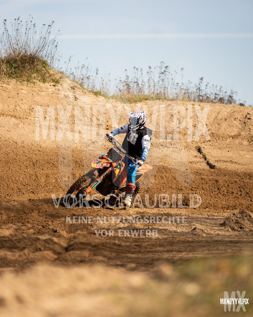 866A2406 | mxndyyvipix