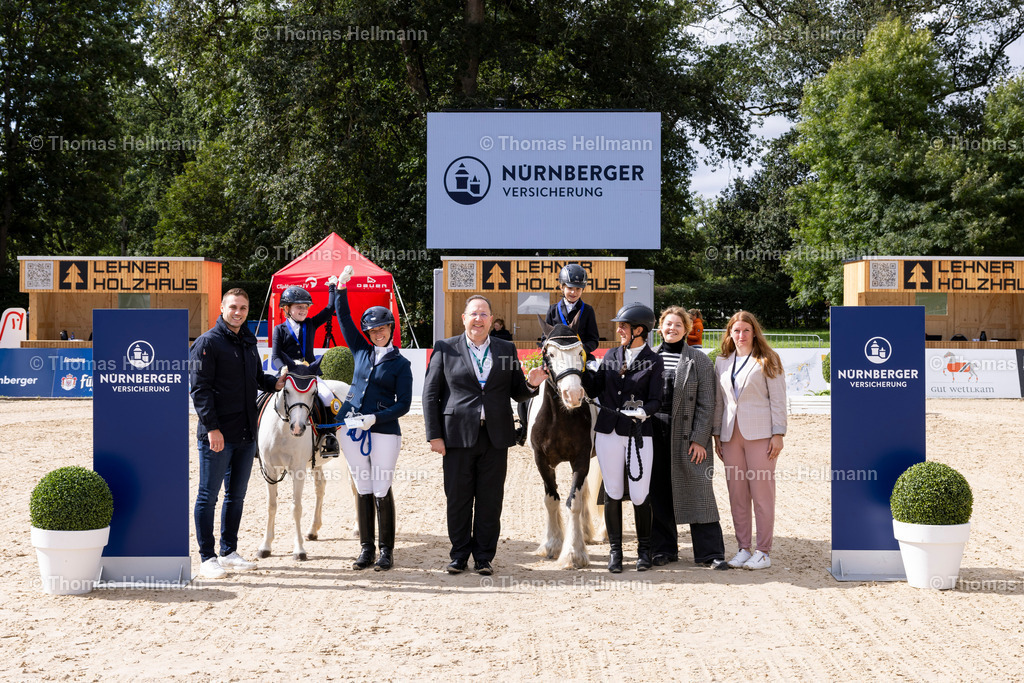 TH_526 Idyllic Seraphina_ Miria Mehler_ 536-The One and Only-Hannah Roth_21871 | CHI Donaueschingen 2024 am 15.09.24 in Donaueschingen, 526 Idyllic Seraphina, Miria Mehler, 536The One and OnlyHannah Roth