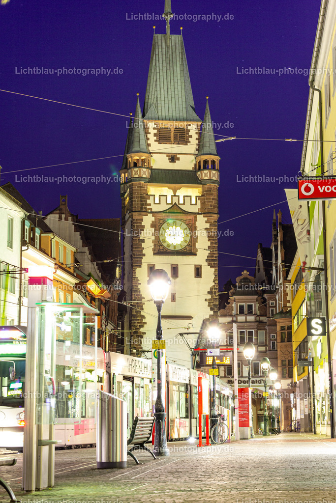 Martinstor in Freibug  | Martinstor - Realisiert mit Pictrs.com