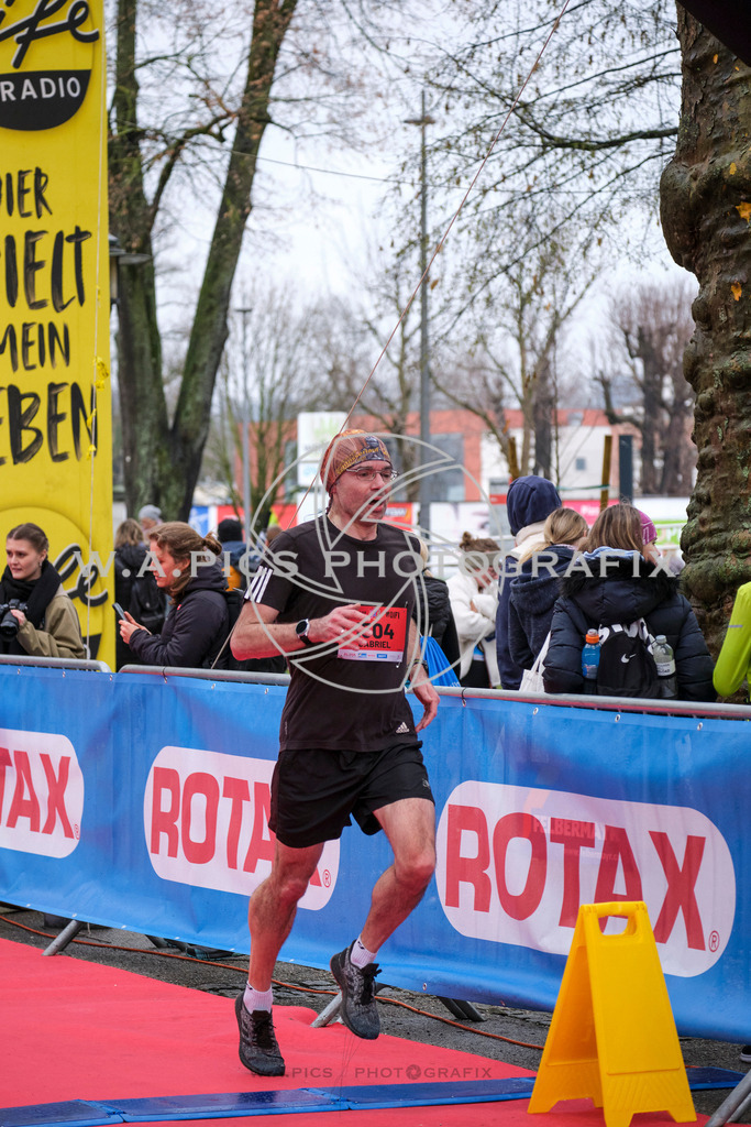 ..... | AUSTRIA, Wels, 30.03.25, ALOHA Wels Halbmarathon, Image Shows: , Foto: Wapics/RING M.