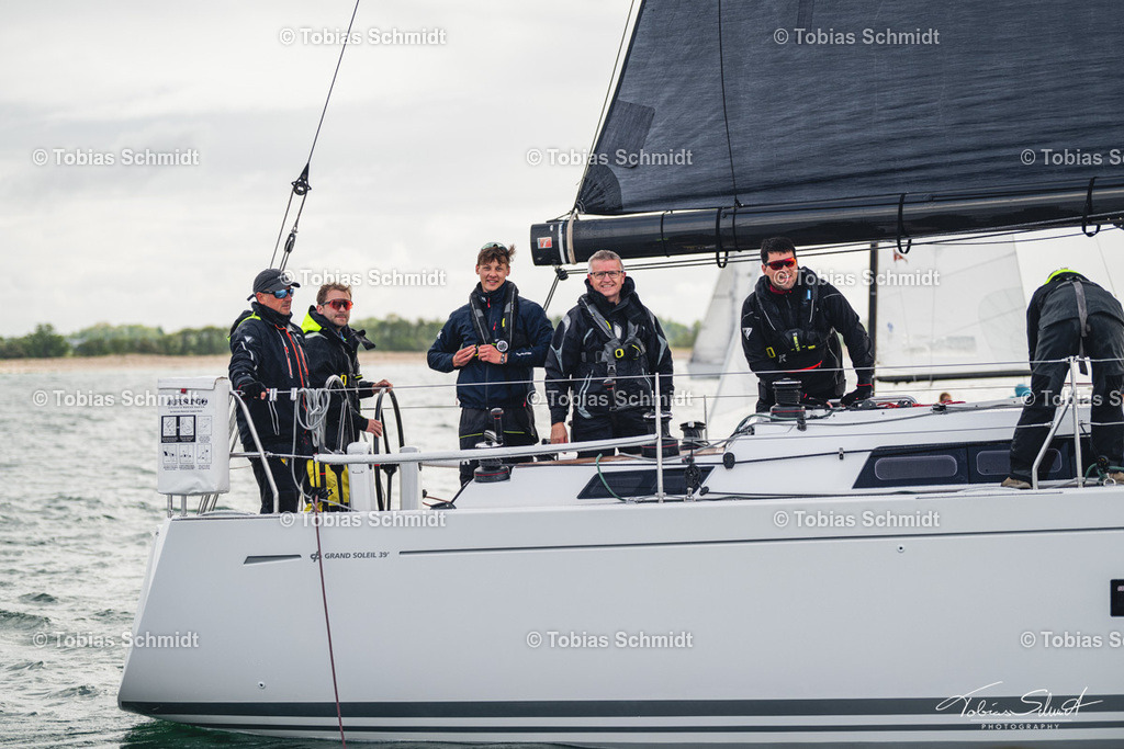 Fehmarn Rund 2025_DSC6873 | Fotoprodukte, Kalender und Wanddeko direkt vom Fotografen auf Fehmarn. Ob Wandbild auf Alu-Dibond, hinter Acrylglas oder auf Leinwand – hier können Sie Ihr Lieblingsbild kaufen. - Realisiert mit Pictrs.com