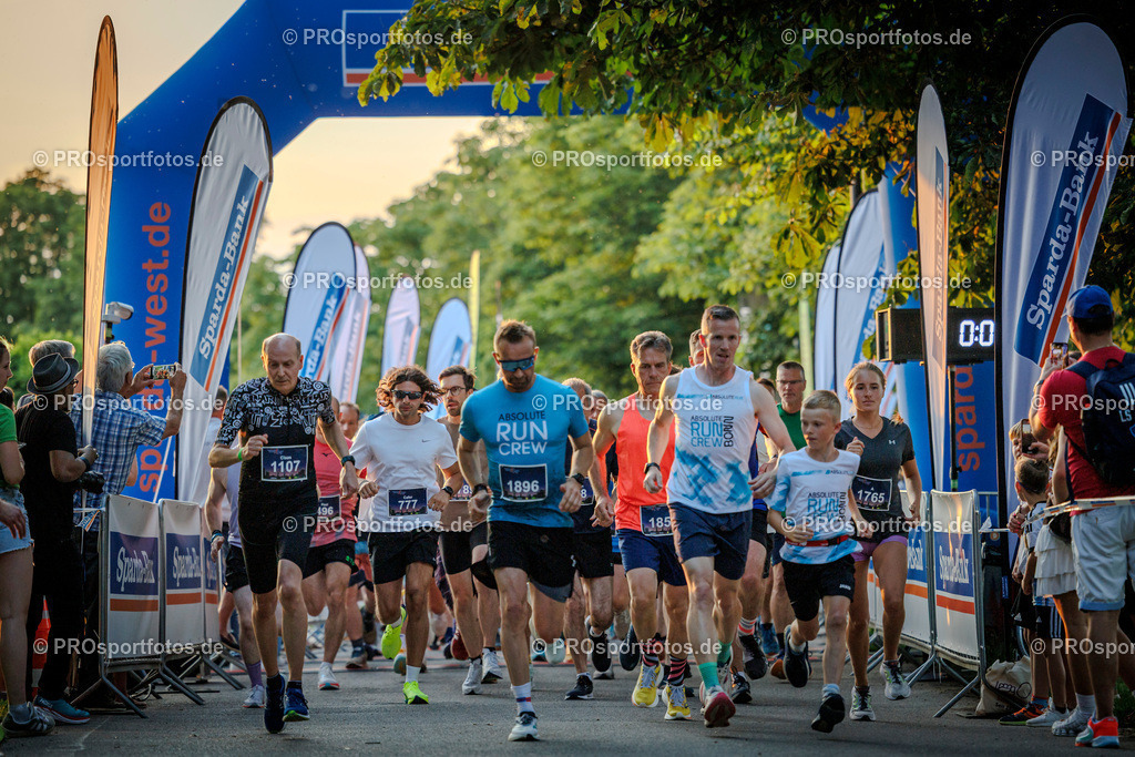 Sparda-Bank Nachtlauf Bonn; Bonn, 18.06.2025 | Impressionen vom Sparda-Bank Nachtlauf Bonn am 18.06.2025 in Bonn (Nordrhein-Westfalen). 