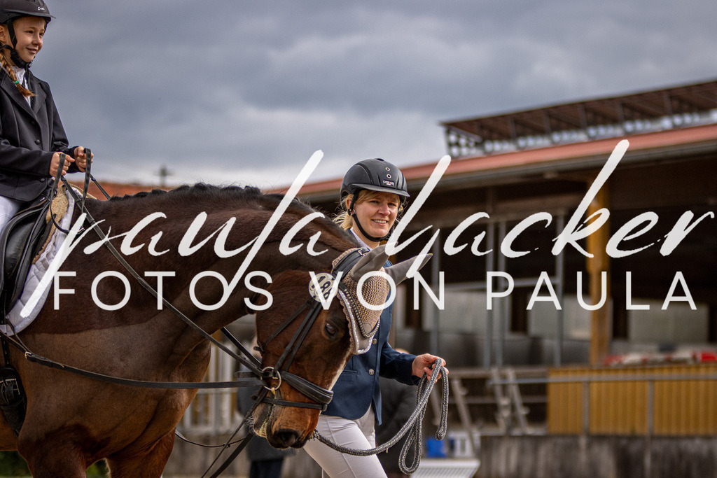 IMG_3838 | Erleben Sie dynamische Sport- und emotionale Tierfotografie in Süddeutschland mit Fotos von Paula. Spezialisiert auf Pferde- und Hundefotografie sowie Sportevents. Kontaktieren Sie mich für einzigartige und ausdrucksstarke Bilder Ihrer besonderen Momente.