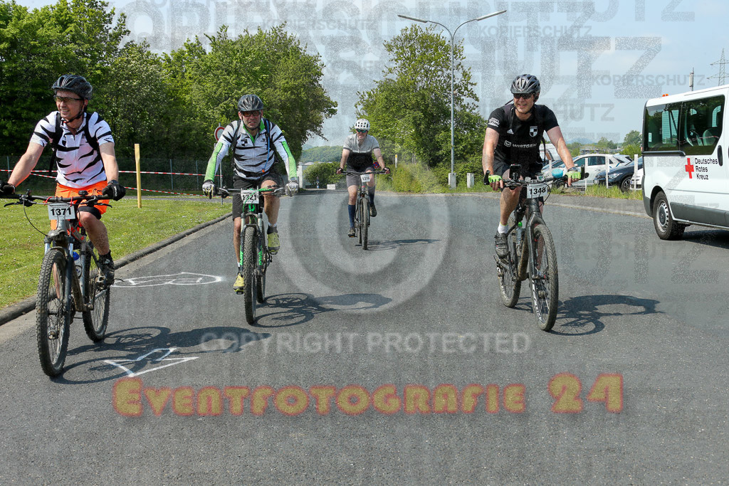 220508_1252_EX1_4720 | Sportfotografie im Rhein-Sieg Kreis, Köln, Bonn, NRW, Rheinland Pfalz, Hessen, etc. Unser Tätigkeitsfeld umfasst den Laufsport vom Volkslauf über den Marathon, Duathlon, Triathon bis zum Ultralauf wie Kölnpfad Ultra oder Schindertrail.
