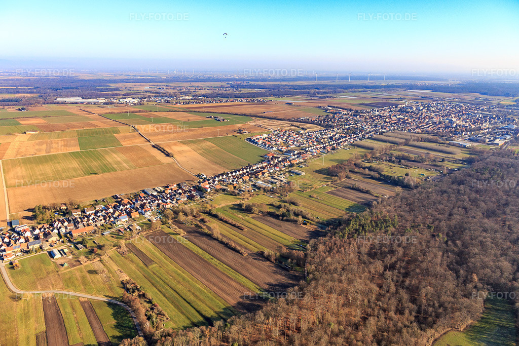 Luftbild: Stadtansicht von Südwesten in Kandel im Bundesland Rheinland-Pfalz in Deutschland. Foto: IMG_125688.jpg vom 02.03.2021 durch Werner Riehm/FLY-FOTO.de