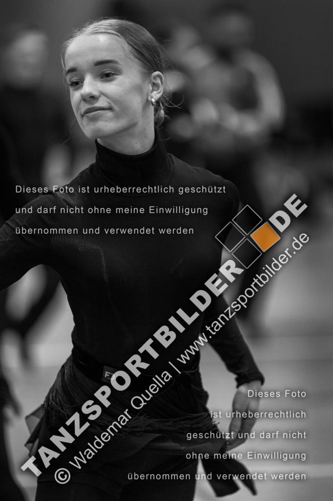 20231020-00571 | Hier finden Sie Tanz Bilder vom Latein und Standard Formationen tanzen. Sportbilder vom Tanzsport. Schöne Fotos und von Weltmeisterschaft, Europameisterschaft, Bundesliga, Regionalliga, Oberliga und Landesliga sowie von GOC Stuttgart, DanceComp, WM Bremen