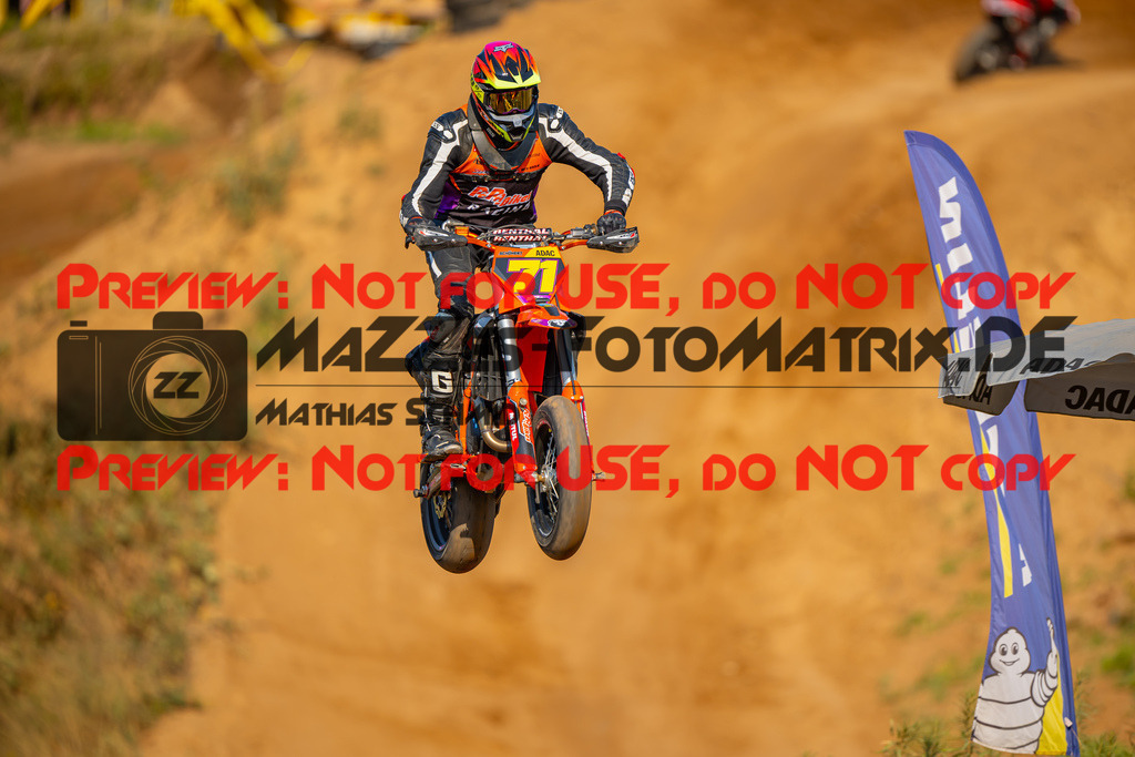 MaZZes-Fotomatrix-20260815-602428 | S2